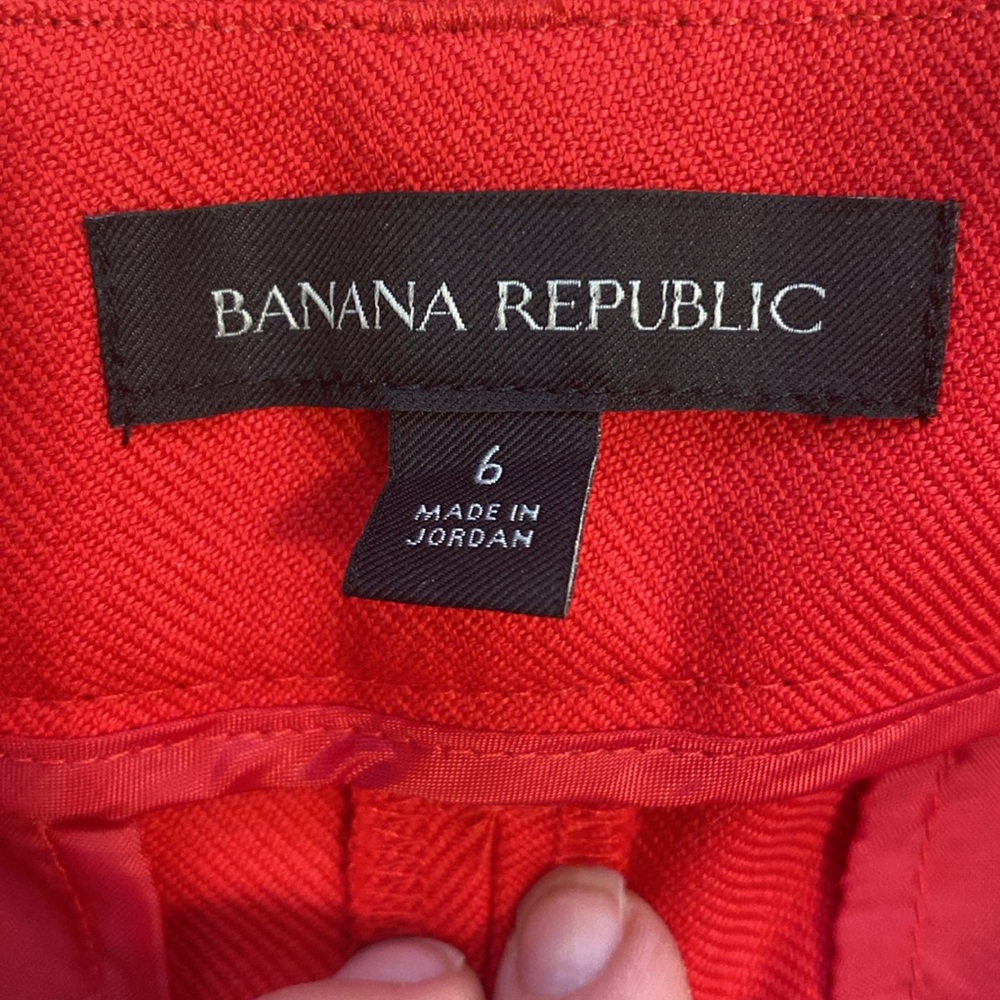 Banana Republic Italian Wool Red Sunset Bermuda Shorts - Picture 10 of 11